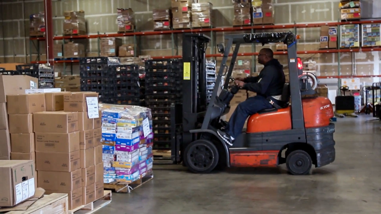 A Food Bank’s New Year’s Resolution